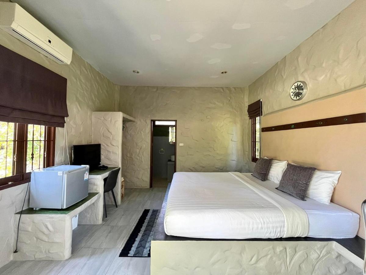 Sabaii Bay Resort Баан Тай Экстерьер фото